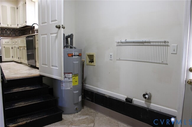 Building Photo - 1301 Canterbury Ln