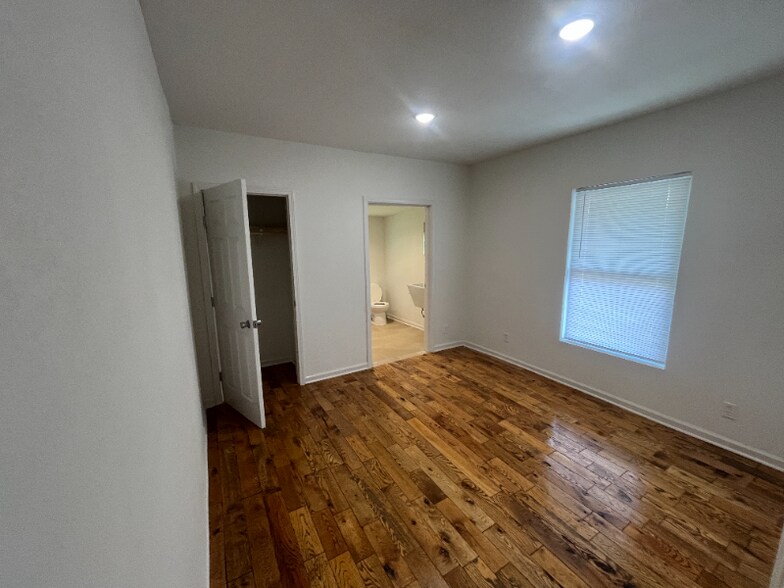 Building Photo - 3308 Benton Blvd
