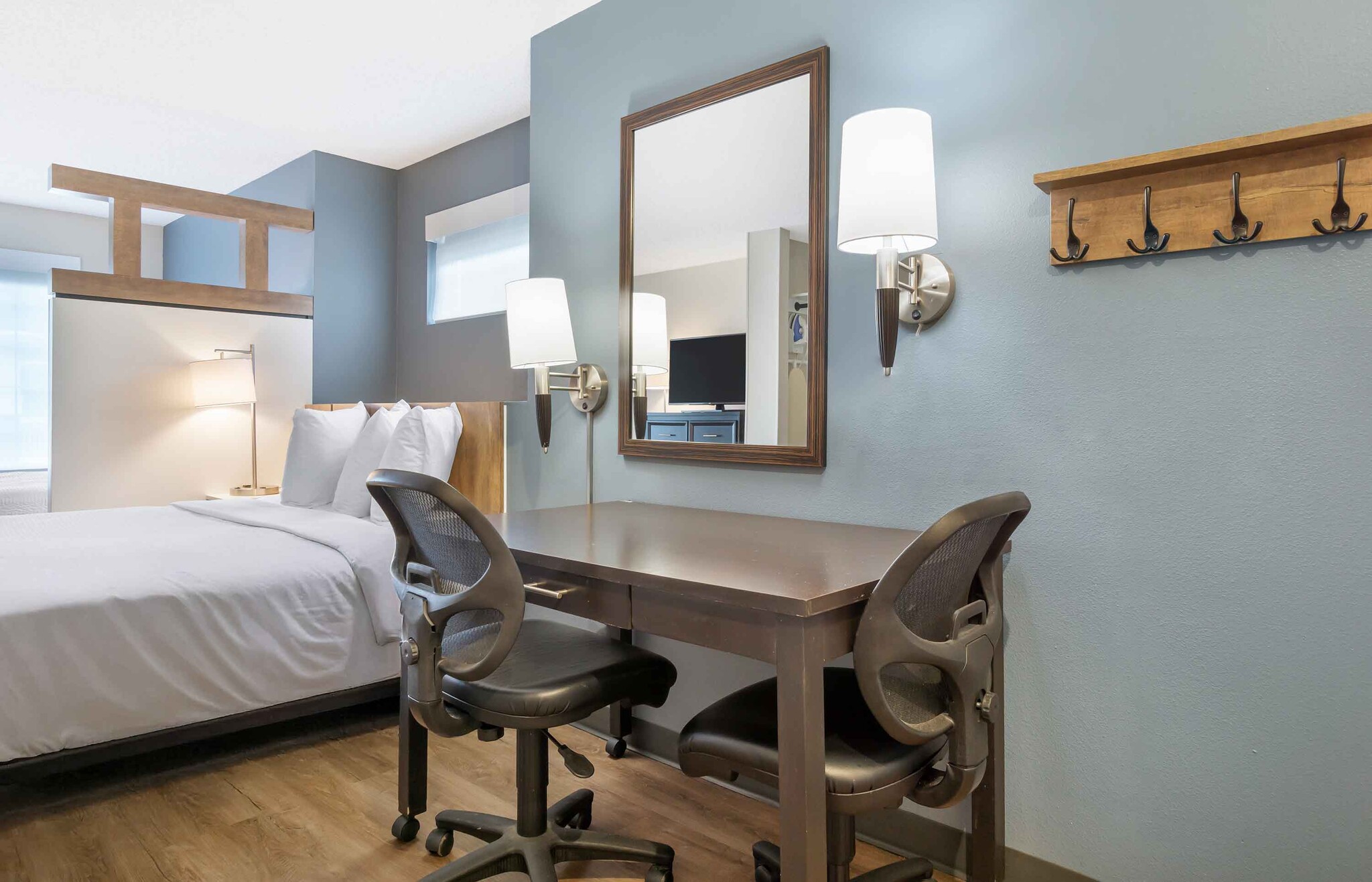 Building Photo - Furnished Studio-Seattle - Redmond