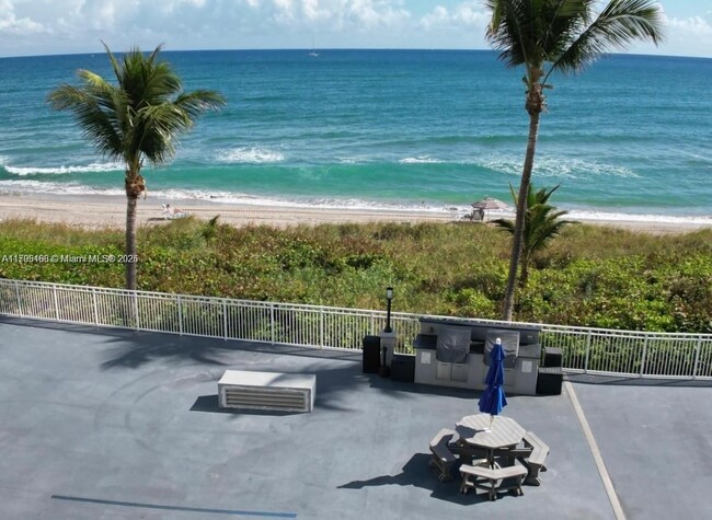 Building Photo - 3215 S Ocean Blvd