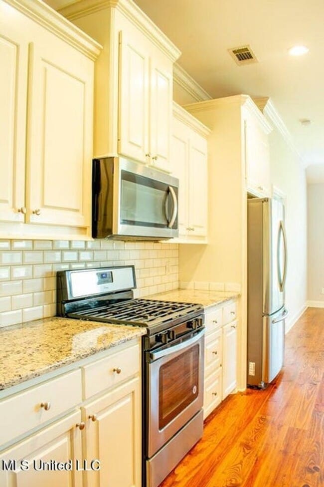 Building Photo - 3 Bed/2 Bath Home in Woodscope of Oakfield