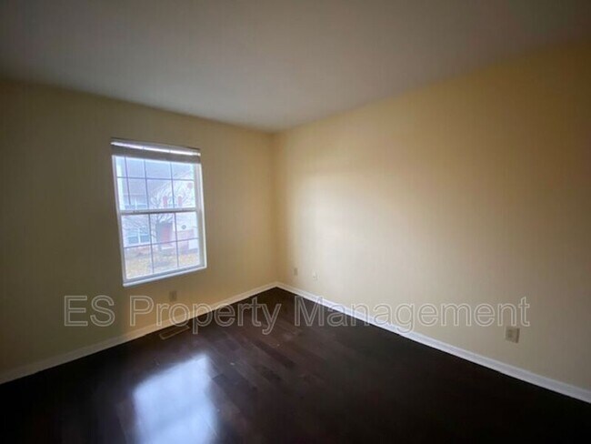 Building Photo - 6141 Wildcat Dr