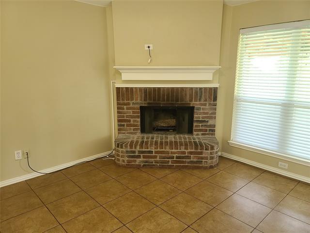 Building Photo - 305 Lake Wichita Dr