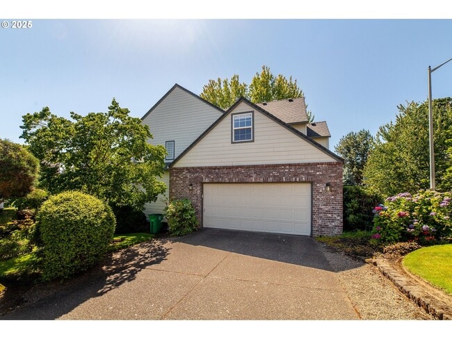 Building Photo - 5630 SW Kruse Ridge Dr