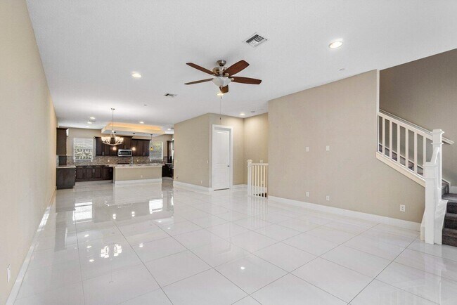 Building Photo - 7114 Edison Pl