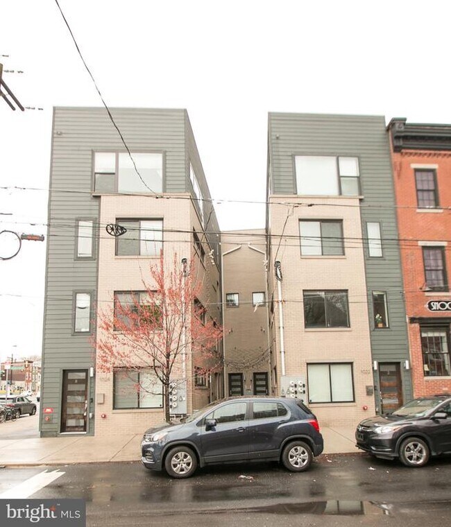 Building Photo - 1022 S 2nd St