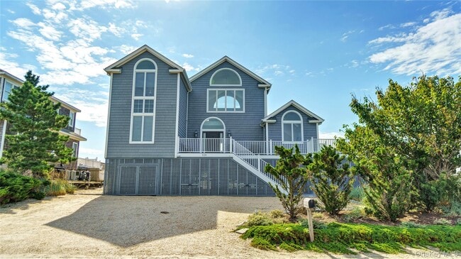 Building Photo - 939 Dune Rd