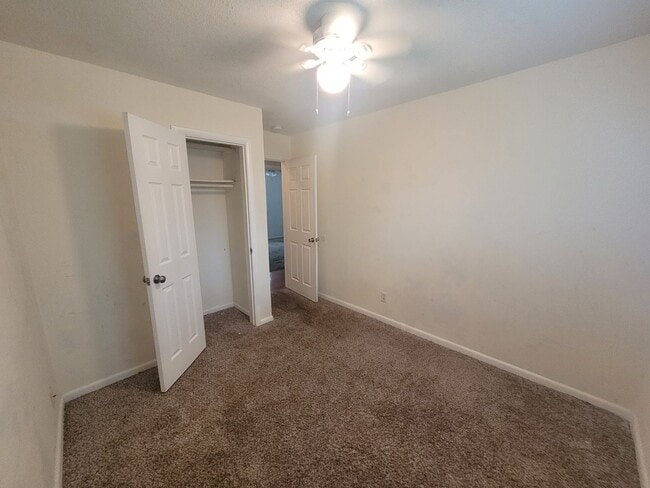 Building Photo - Gorgeous 4 Bedroom Home with Large Fenced Backyard