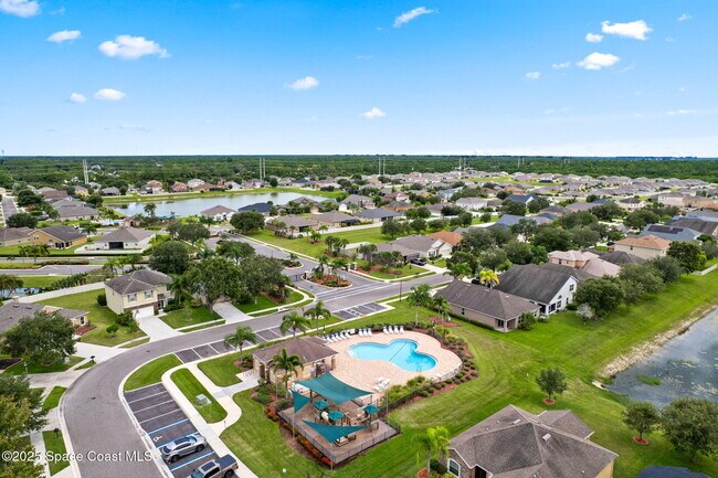 Building Photo - 301 Wishing Well Cir SW