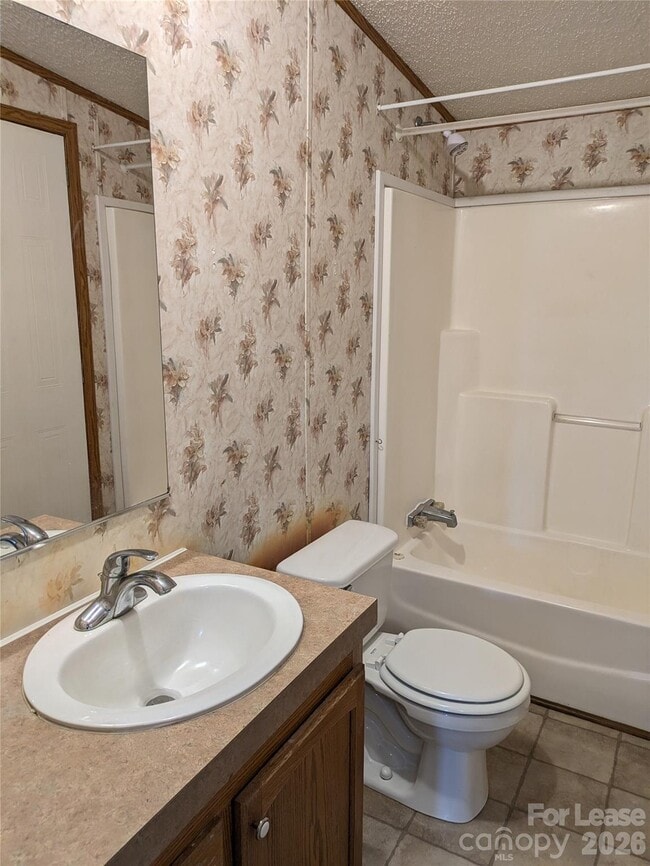 Building Photo - 338 Weathers Creek Rd