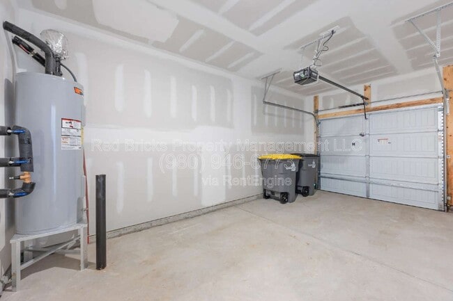 Building Photo - 5543 Worrell Wy