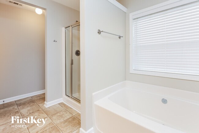 Building Photo - 5450 Crestwick Wy