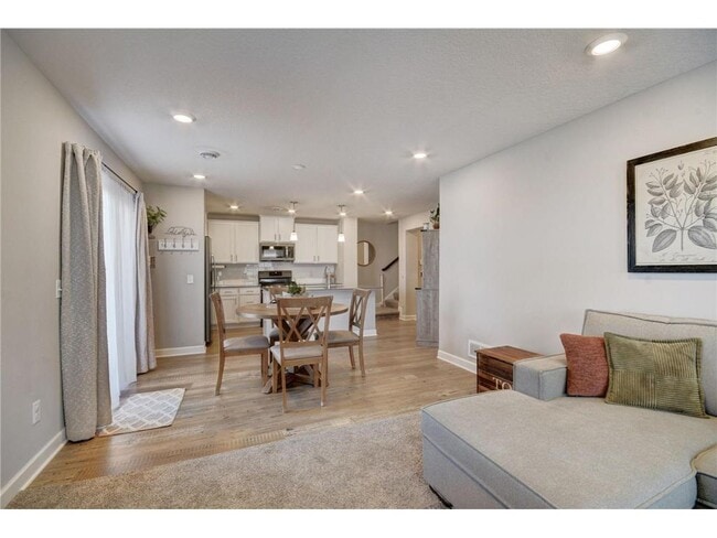 Building Photo - 1203 Lower 143rd St E