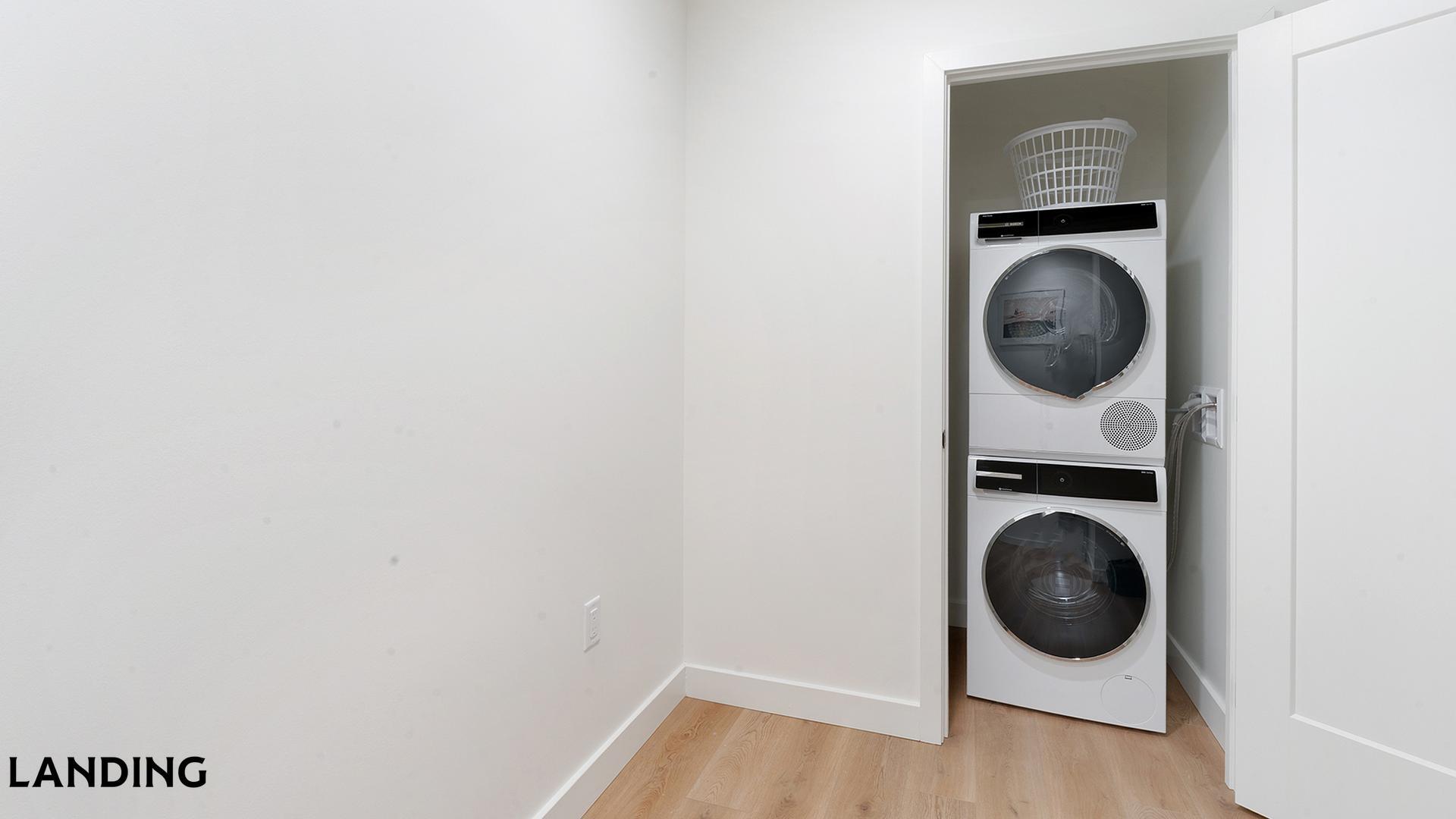 Building Photo - 632 Howard Rd SE