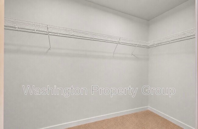 Building Photo - 4013 Singerville Ct
