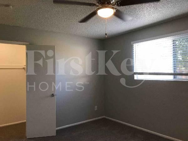 Building Photo - 4635 West Palo Verde Avenue