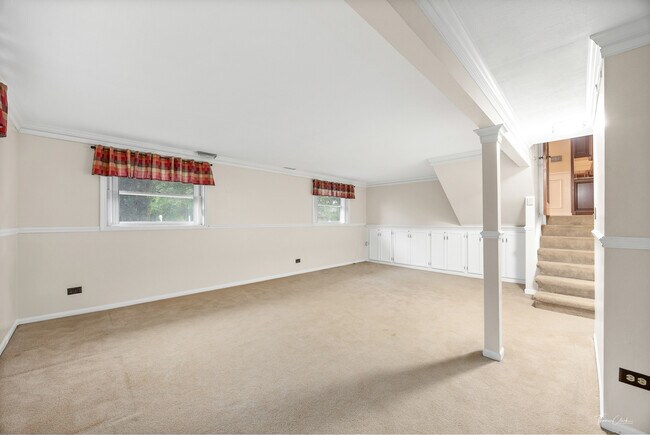 Building Photo - 5S300 Tuthill Rd