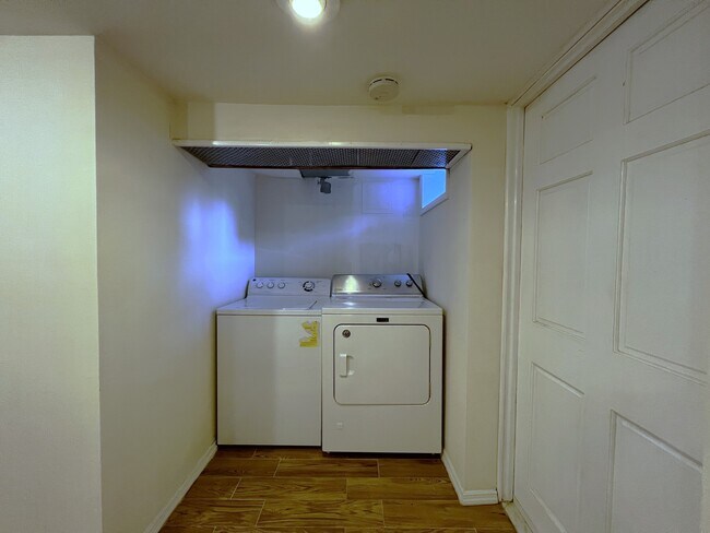 Building Photo - 67-135-135 Dartmouth St