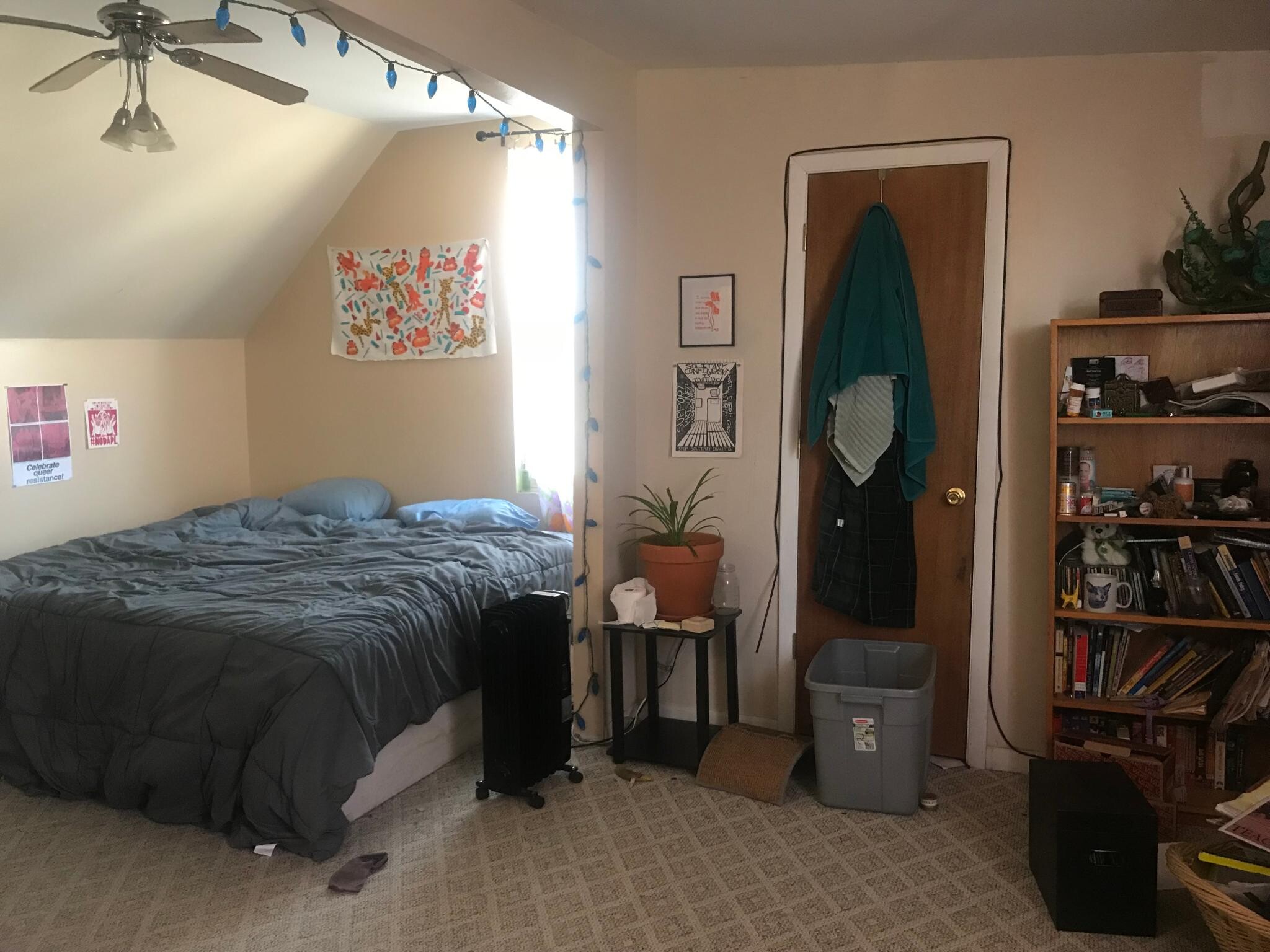 large bedroom! - 532 Albany N Ave