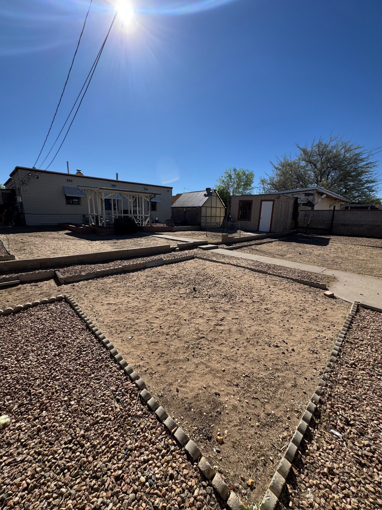 Building Photo - 2113 Madeira Dr NE