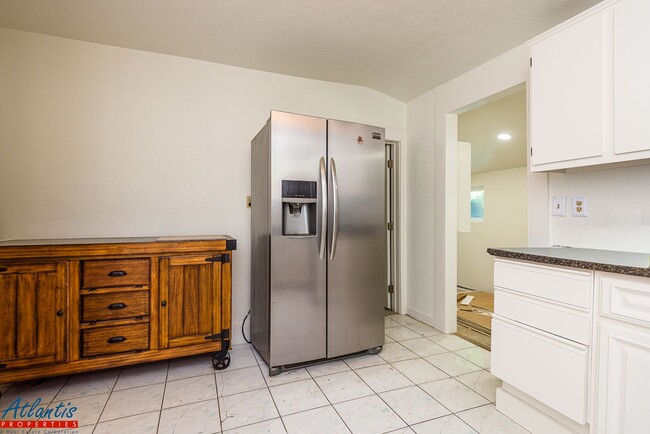 Building Photo - Lovely Downtown San Jose Home | Off-Street Parking