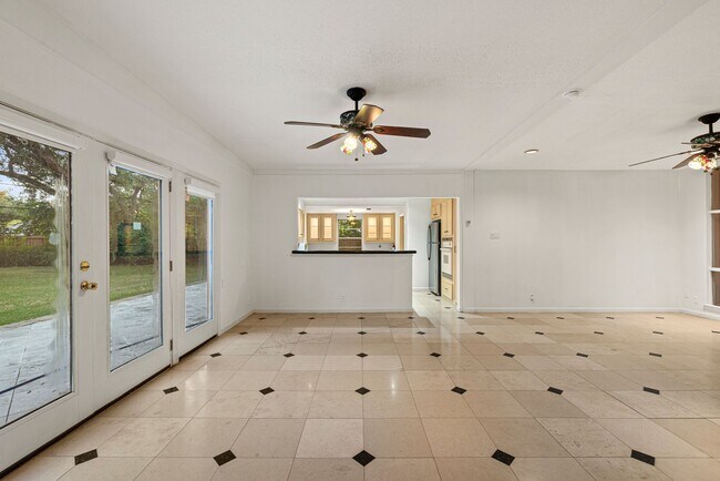 Building Photo - Charming Home with Expansive Backyard on a...