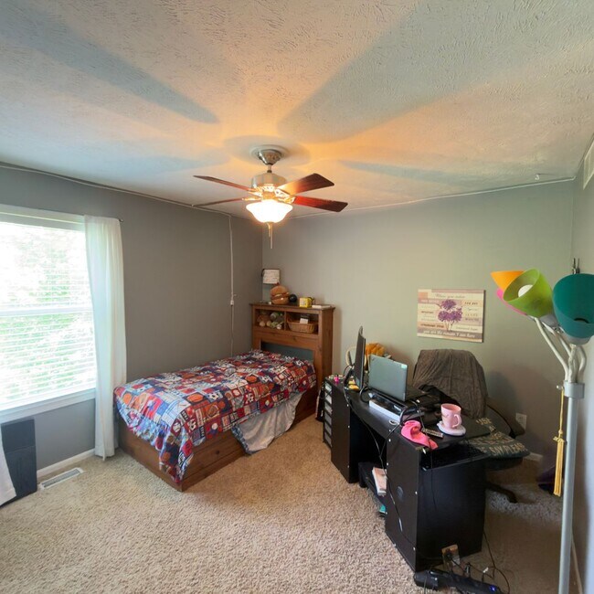 Building Photo - Single Family Home In The Desirable Cannon Farms Neighborhood!