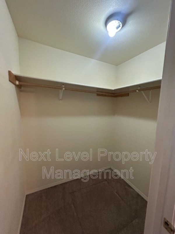 Building Photo - 3 Martha Rd