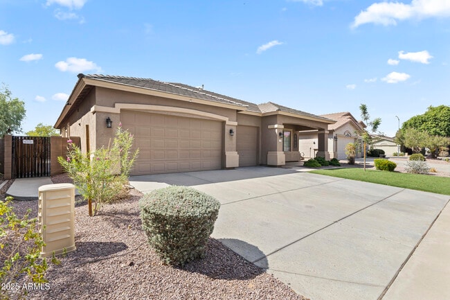 Building Photo - 15053 W Cameron Dr