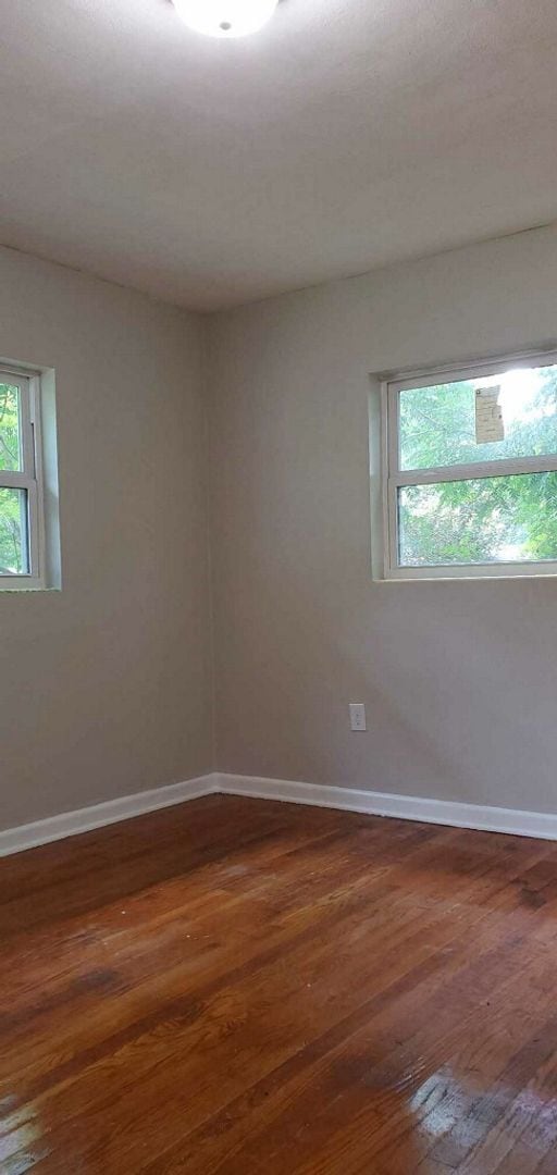 Building Photo - 3 Bed 1 Bath Home With Carport | Pet Friendly | Washer Dryer Hook Ups & Central Air | Section 8 W...