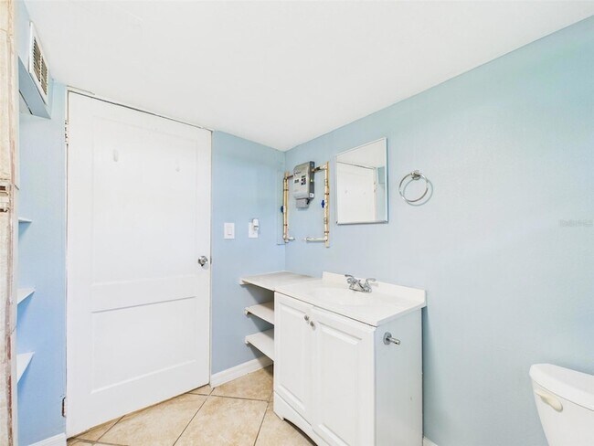 Building Photo - 348 Gordon Ave