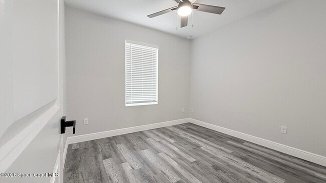 Building Photo - 1581 S Montgomery St