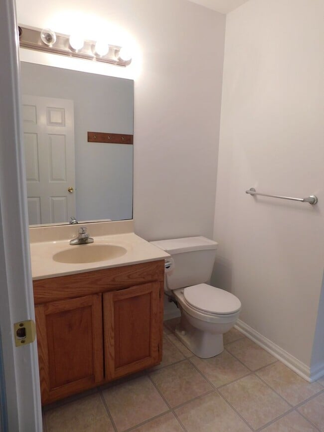 Building Photo - Waterfront Home In Perquimans County