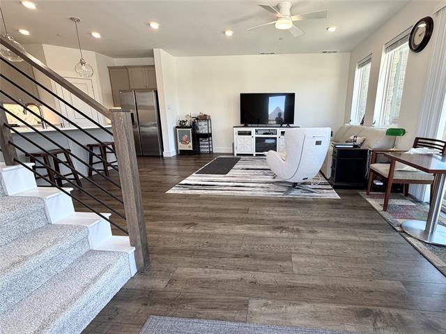 Building Photo - 760 Cavitt Ct