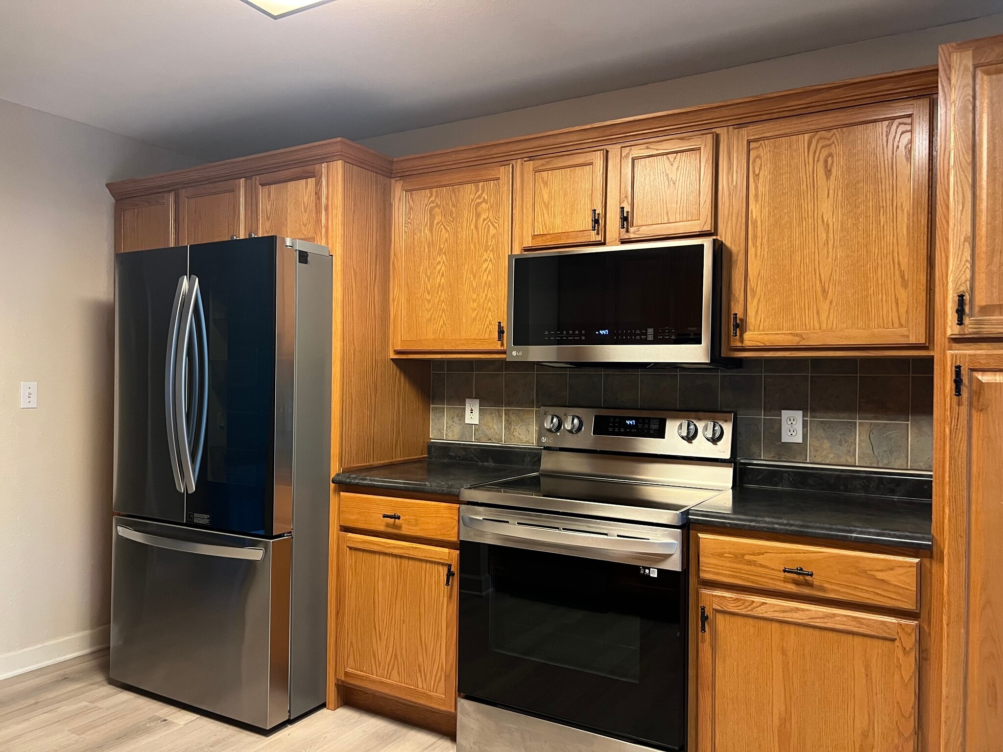 Kitchen - 4701 Rainbow Trout Dr