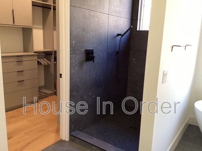 Building Photo - 170 Mountain Laurel Ln