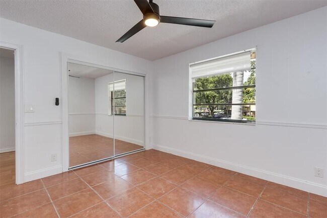 Building Photo - 7950 NW 11th Ct