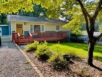 Building Photo - Black Mountain Gem Near Lake Tomahawk!