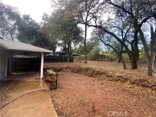 Building Photo - 18896 N Shore Dr