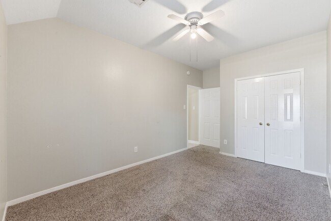 Building Photo - 7215 Bristol Ridge Dr