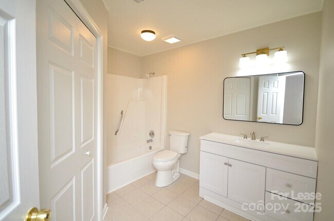 Building Photo - 3710 Burntwood Ct