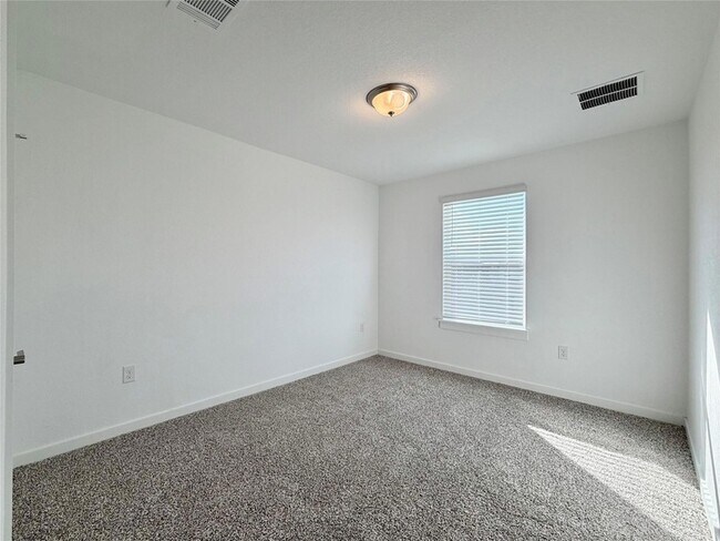 Building Photo - 1061 Winnsboro Lp