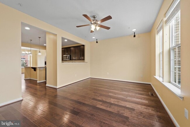 Building Photo - 306 Paladium Ct