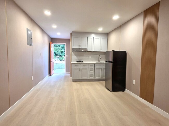 Interior Photo - 3207 Highway 32 - RM