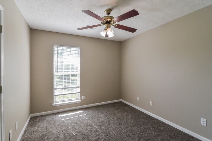 Building Photo - 87 Faulk Dr