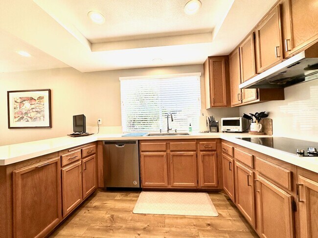 Building Photo - FOR RENT Call For Availability 3Br/3Ba 2128 Sqft Fully Furnished Del Mar Heights Vacation Home, C...