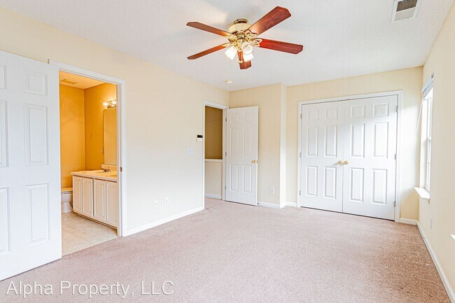 Building Photo - 2 br, 2.5 bath House - 111 Waterford Park Dr