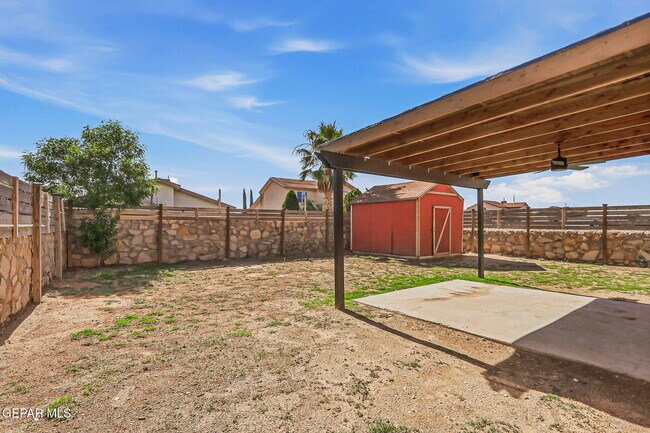 Building Photo - 11961 Mesquite Miel Dr