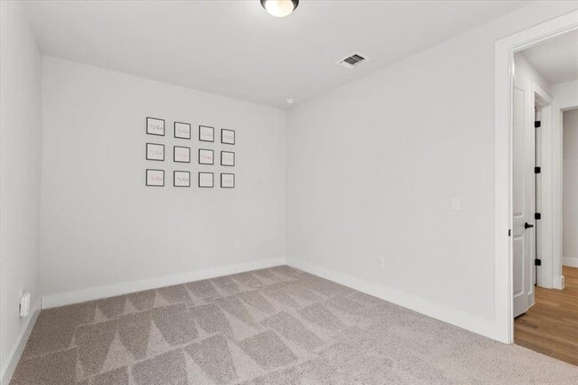 Building Photo - 8501 Hillock Terrace