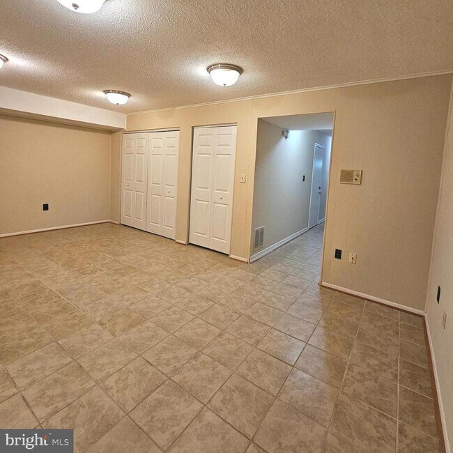Building Photo - 4430 Airlie Way